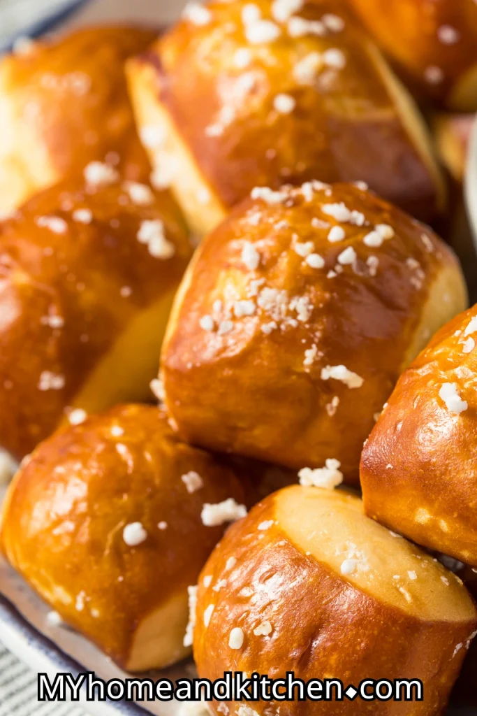 pretzel bites with jalapeno cheese dip