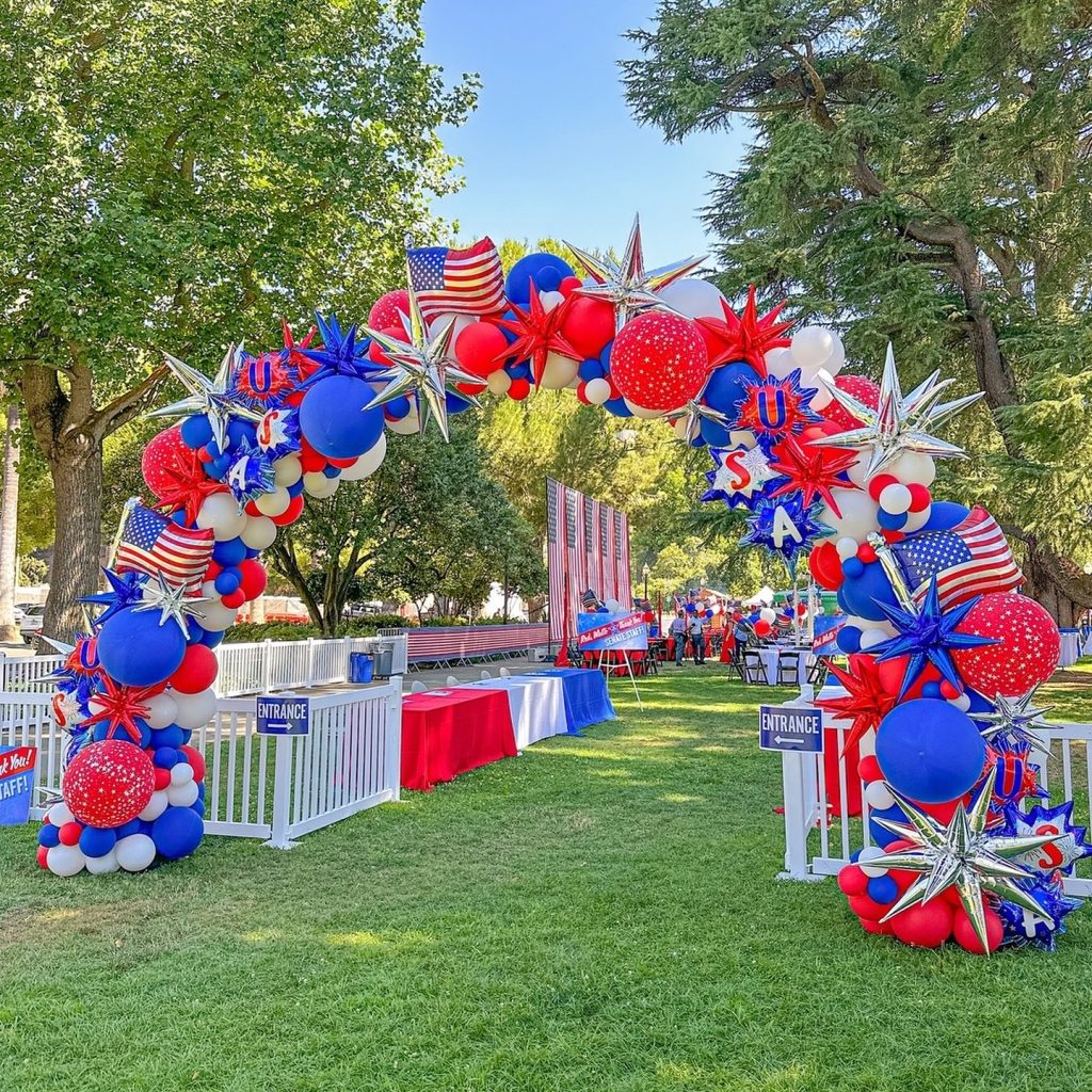Outdoor 4th of July Decor