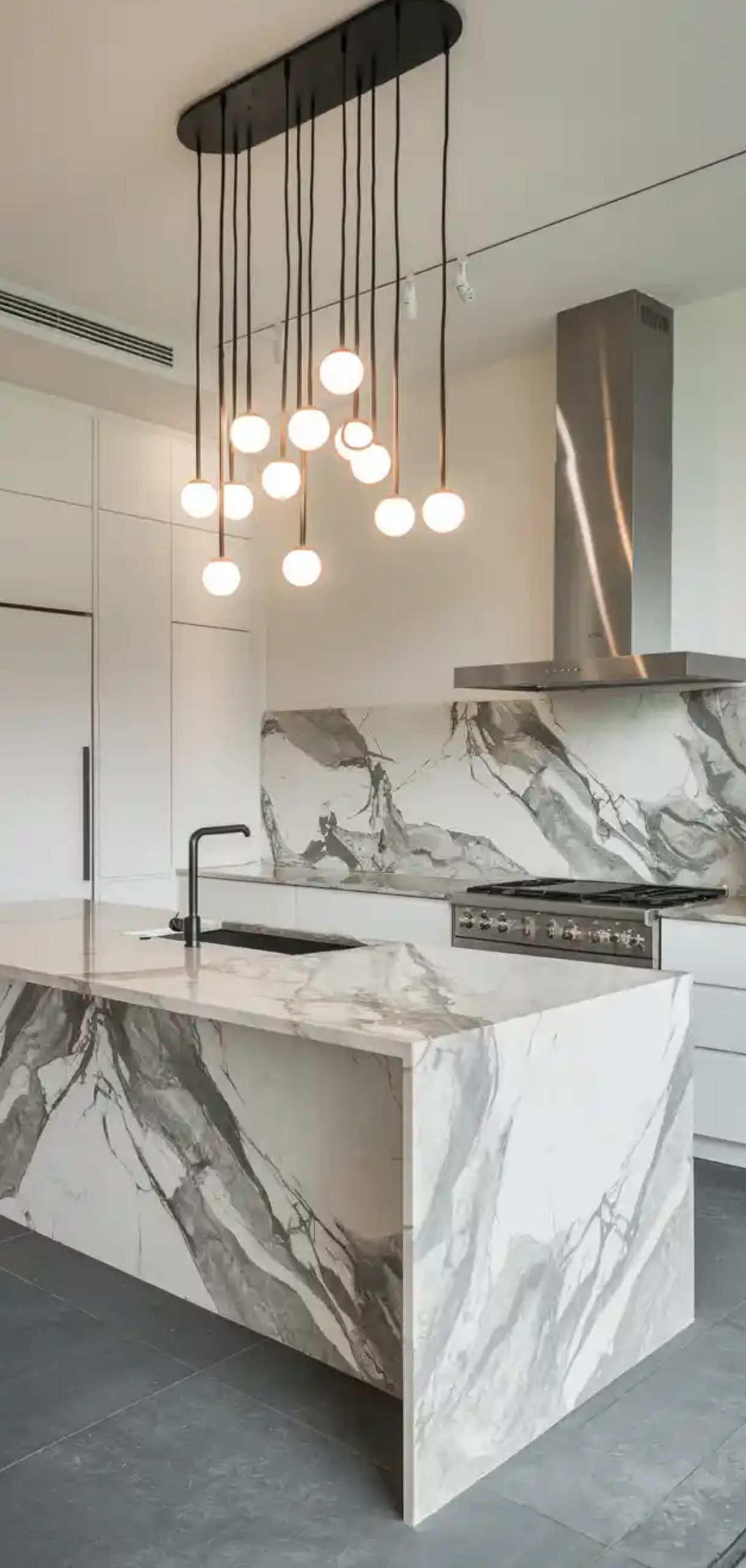 Modern Kitchen Designs for the Minimalist Home