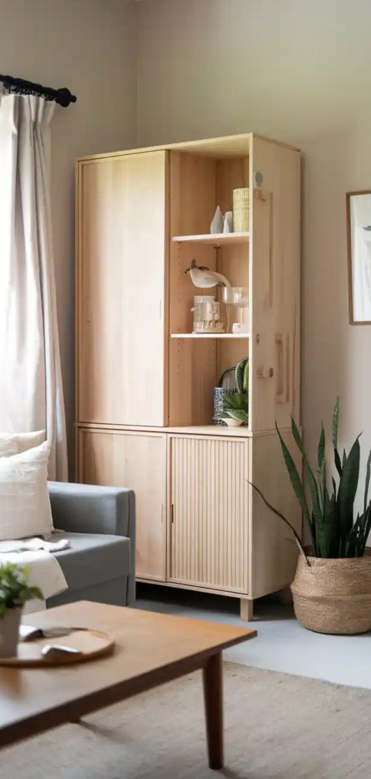 Essential Furniture Pieces for a Japandi Living Room