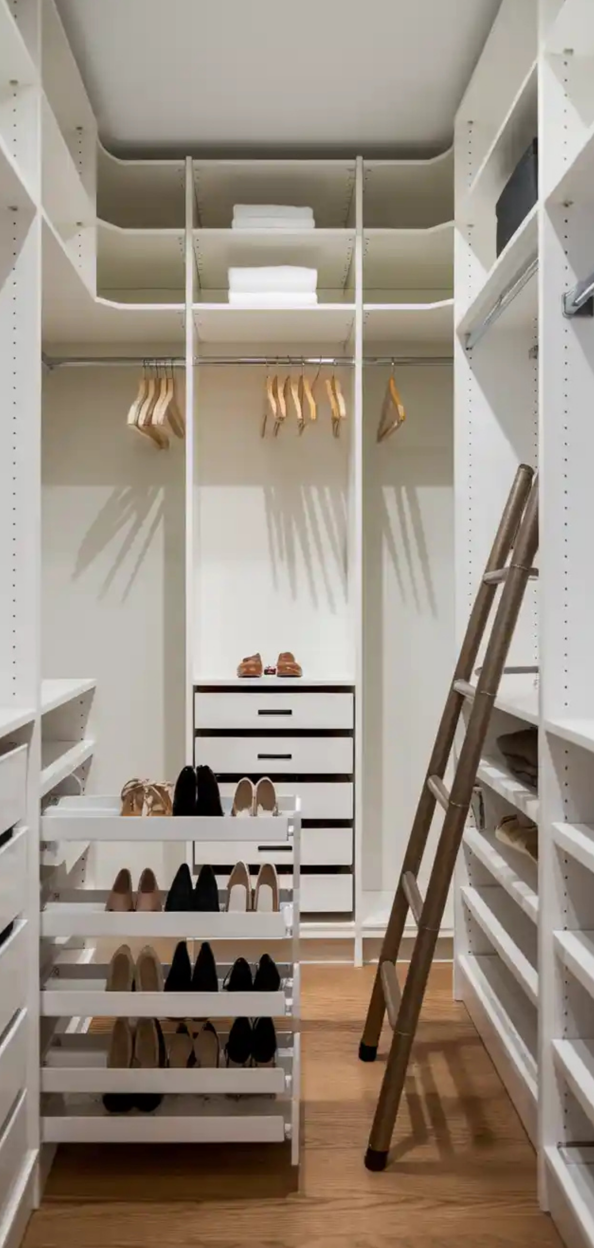Perfect Walk-In Closet Systems