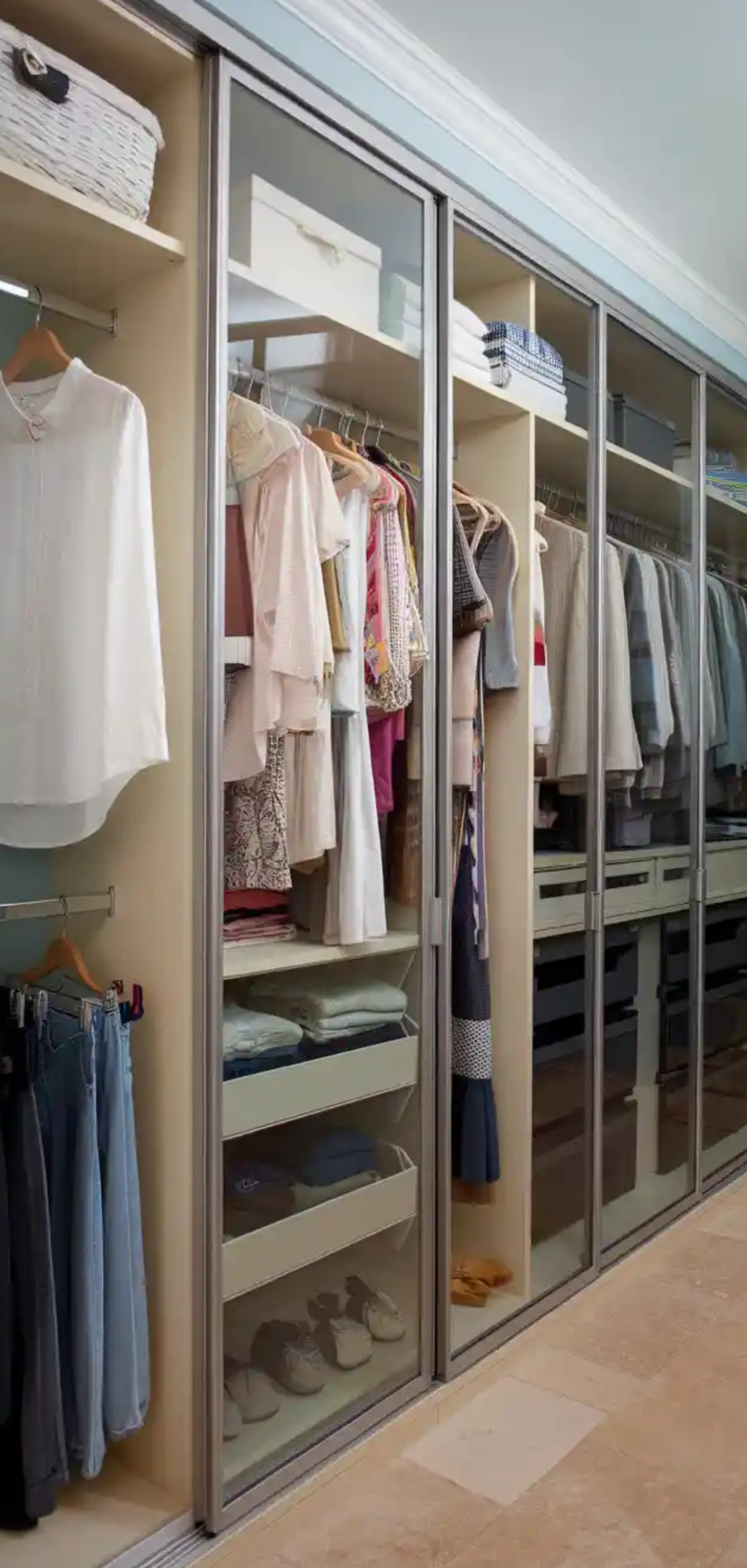 Perfect Walk-In Closet Systems