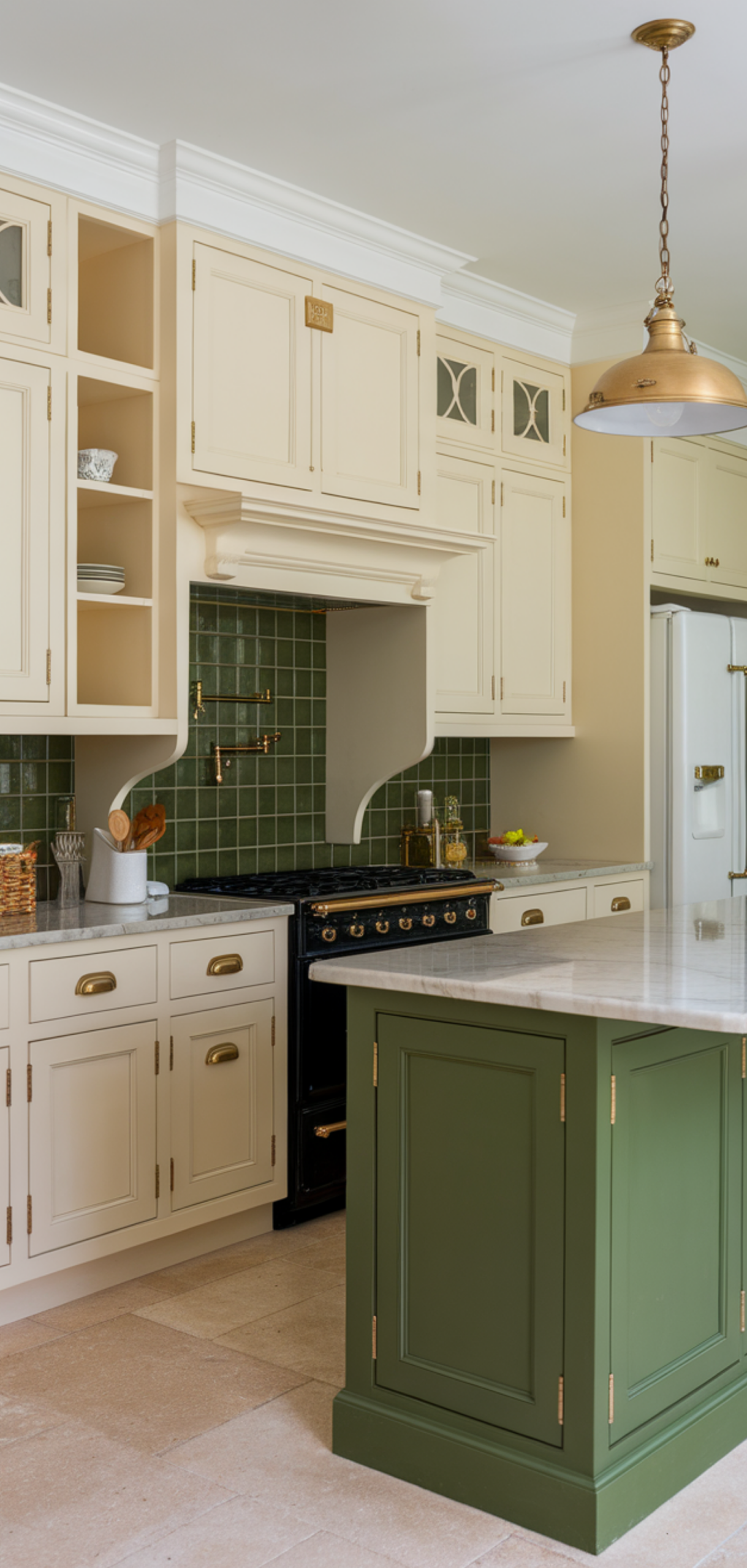 Inspiring Green And Cream Kitchen Ideas