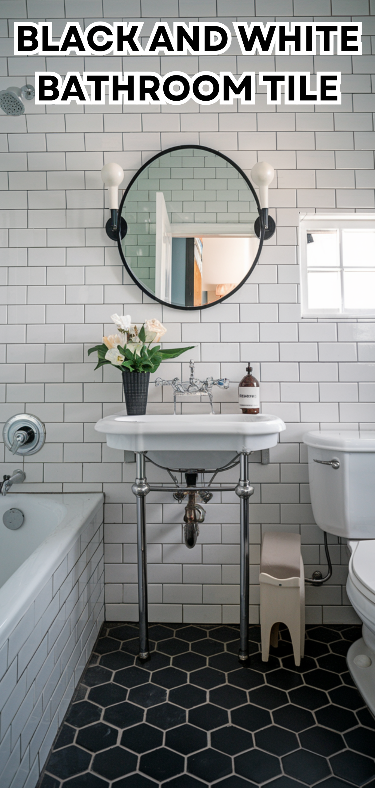 17 Amazing Black and White Bathroom Tile