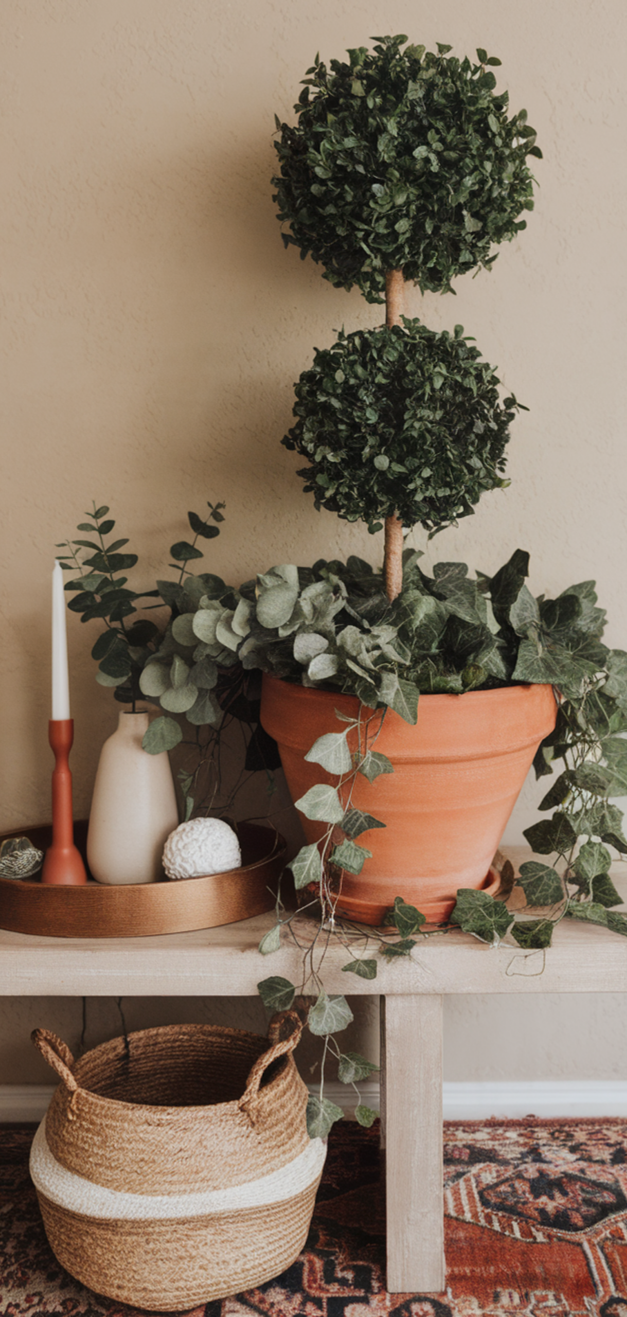 inspiring Entrance Table Decor Ideas