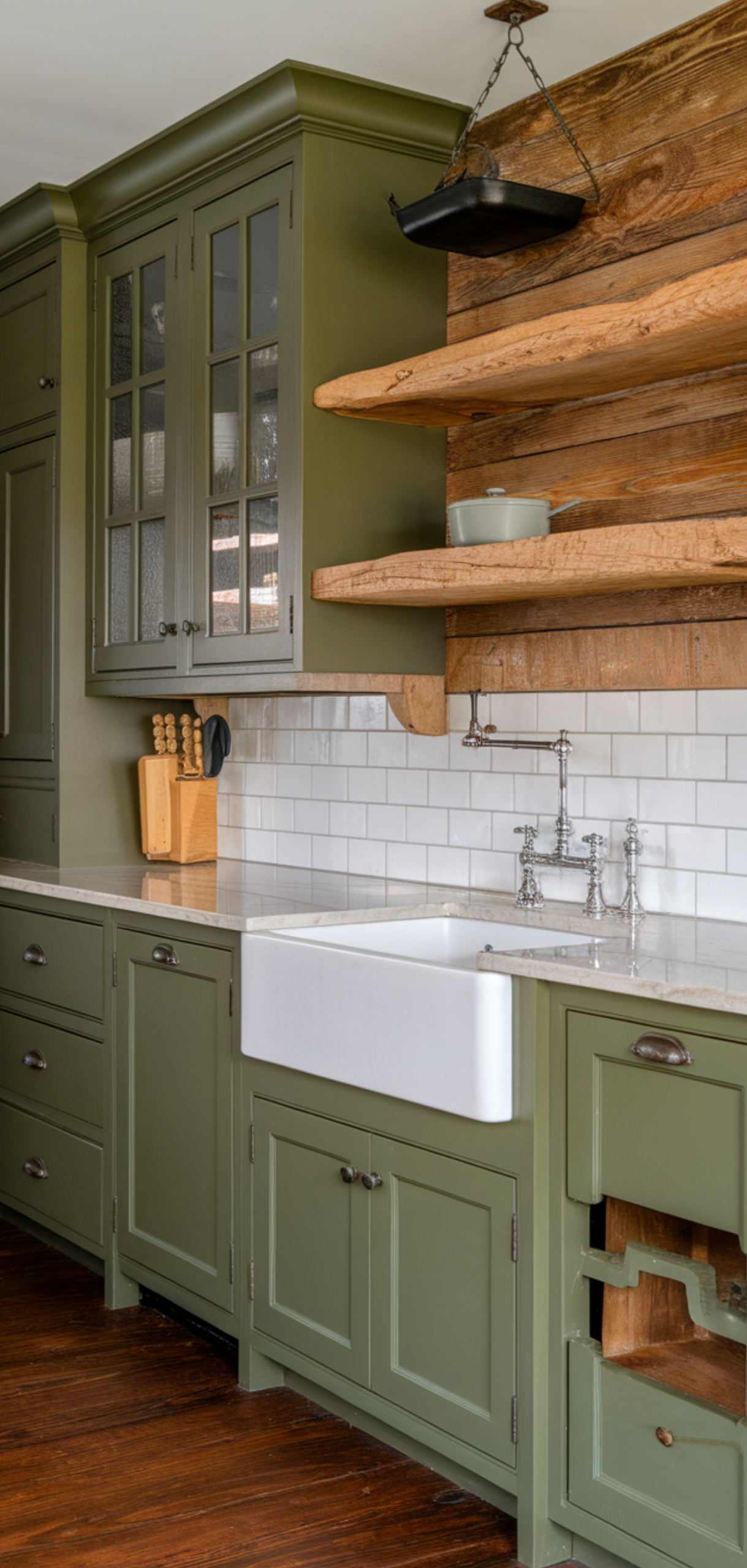 inspiring Green Kitchen Cabinet Ideas