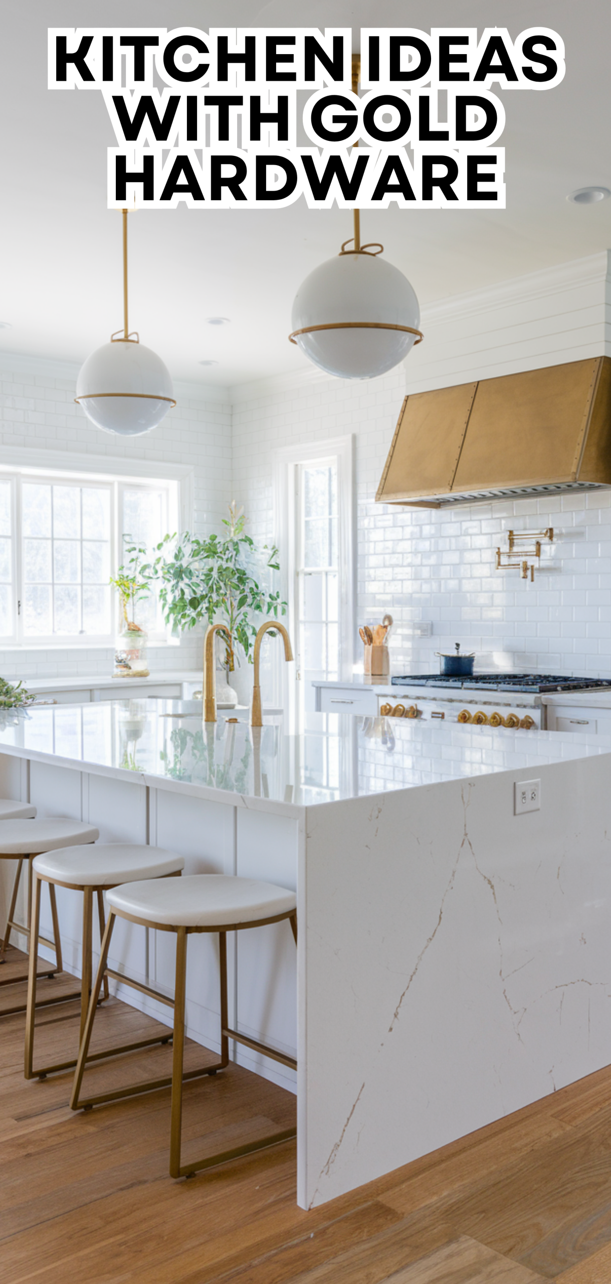 17 Stunning Kitchen Ideas with Gold Hardware