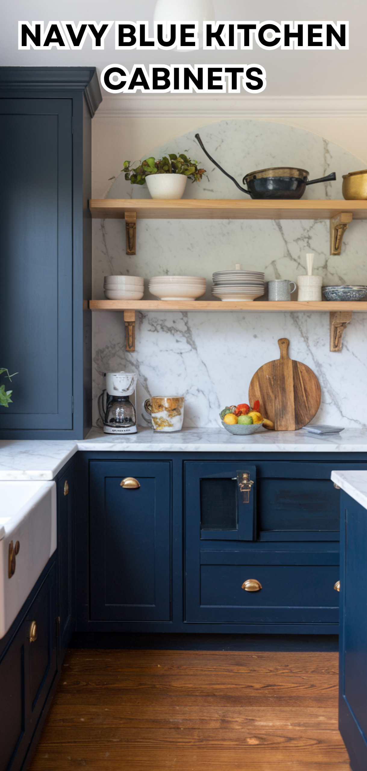17 Trendy Navy Blue Kitchen Cabinets