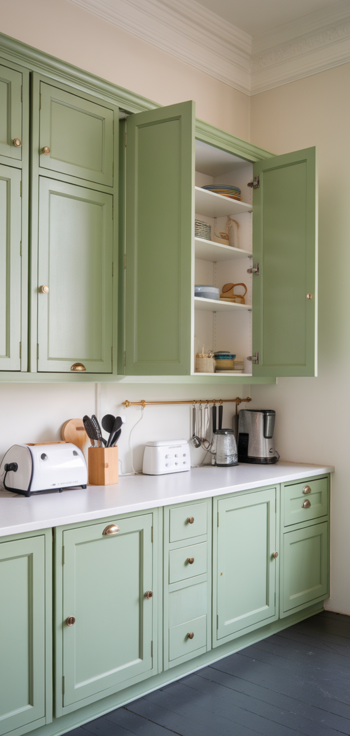 inspiring Green Kitchen Cabinet Ideas