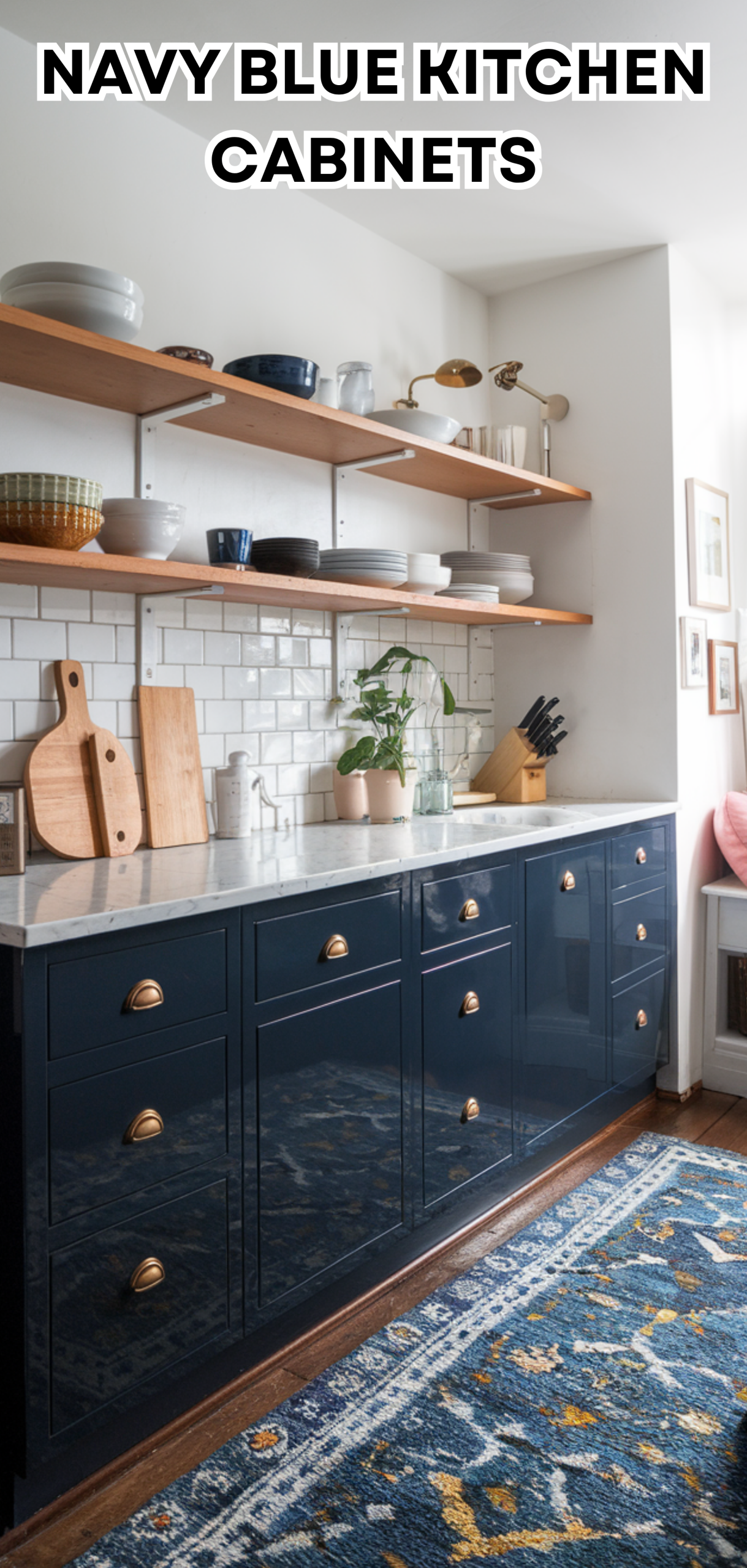 17 Trendy Navy Blue Kitchen Cabinets