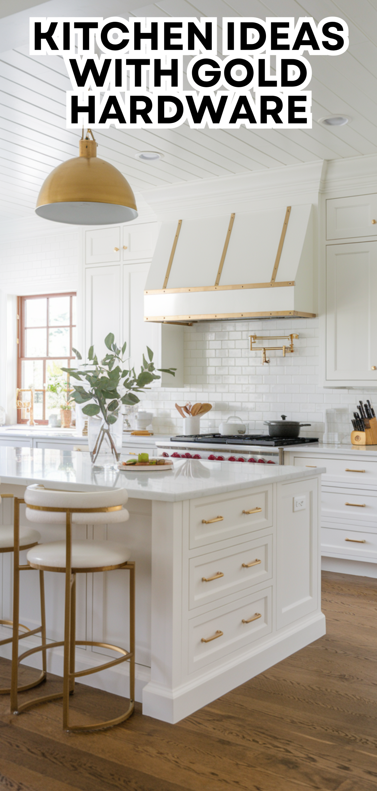 17 Stunning Kitchen Ideas with Gold Hardware