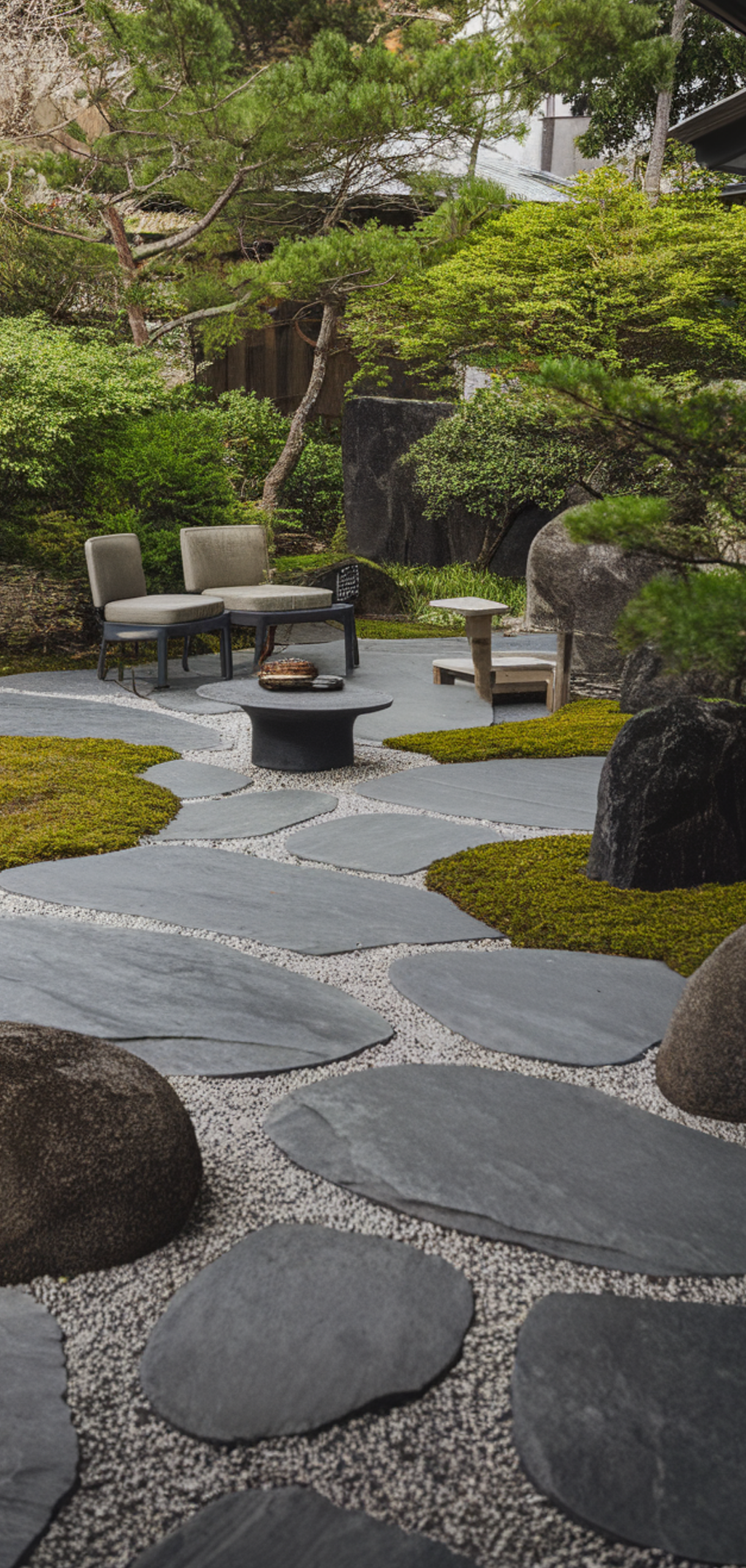 Small Flagstone Patio Ideas You’ll Love