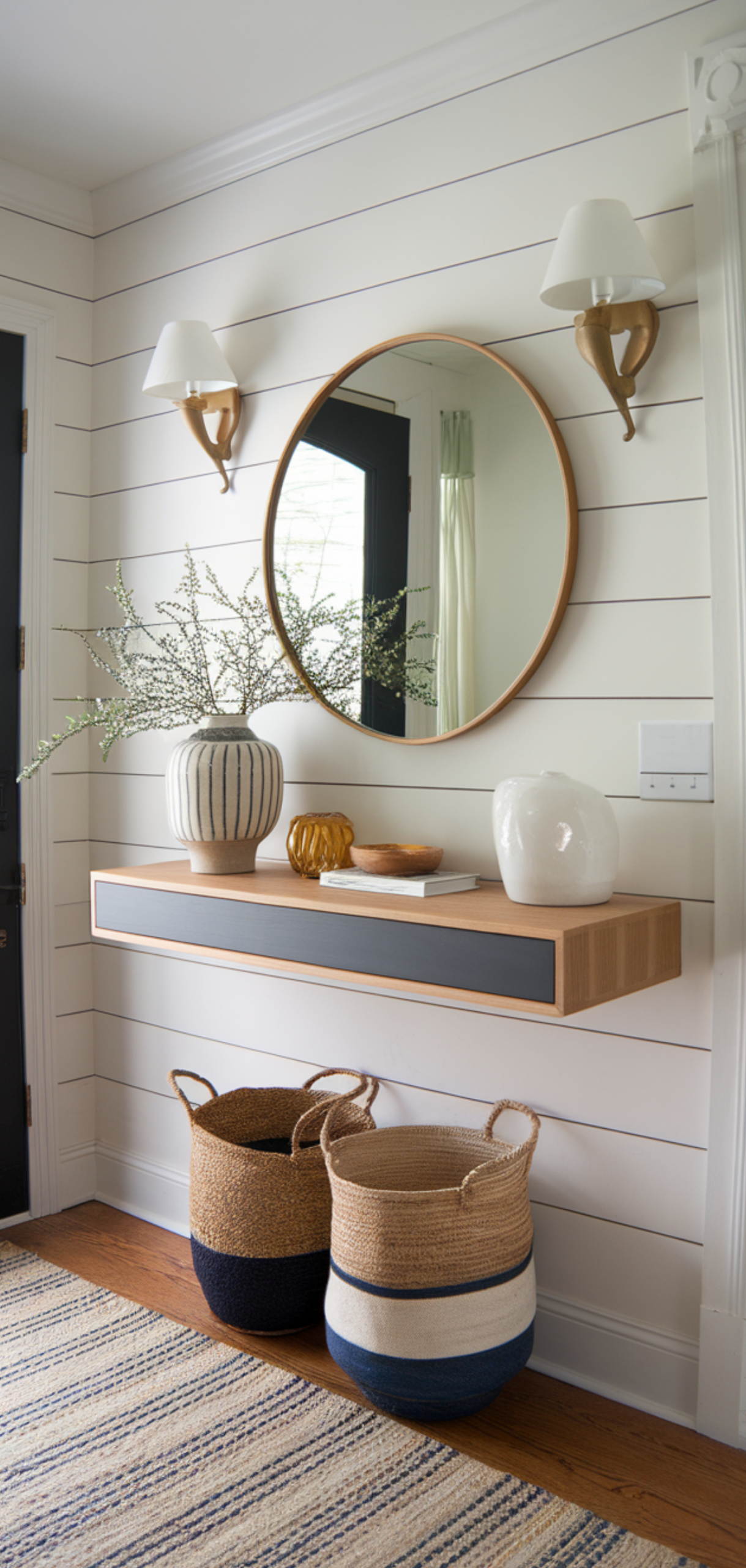 14 brilliant Small Entrance Hall Ideas