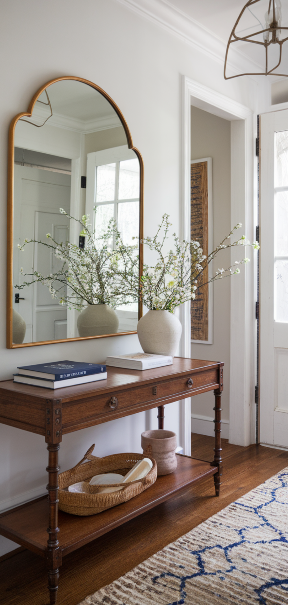 14 brilliant Small Entrance Hall Ideas