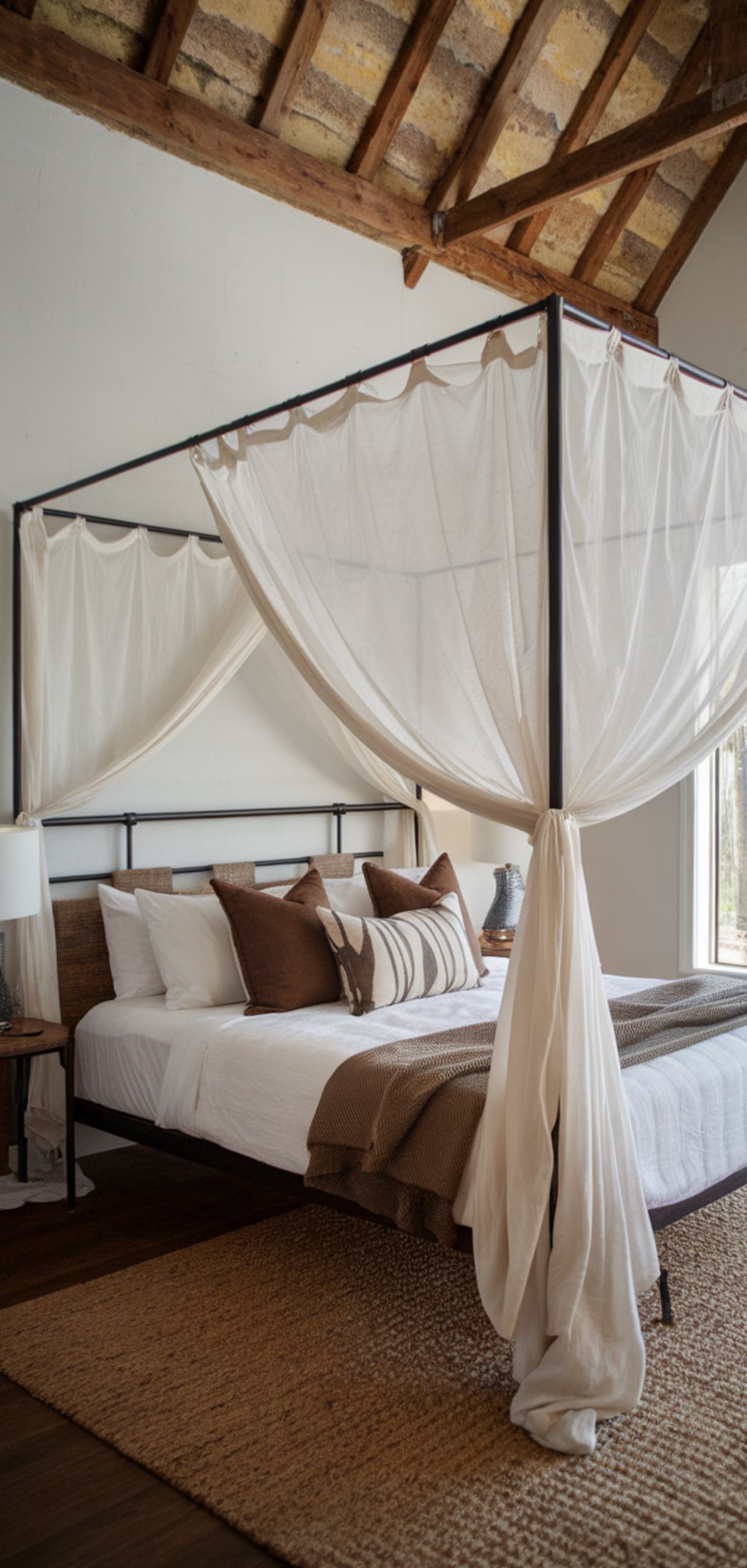 14 Stunning Romantic Canopy Bed Ideas