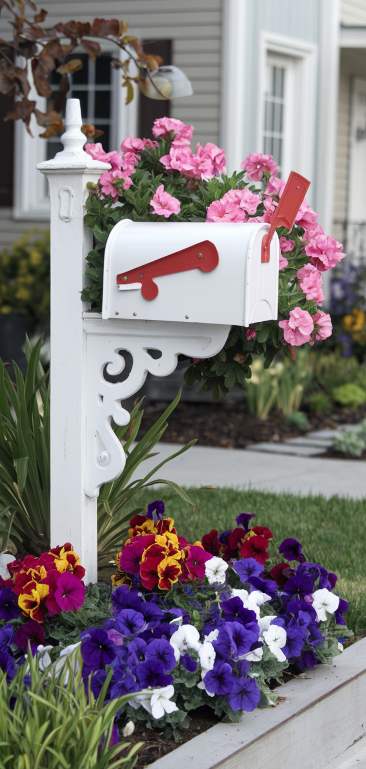 15 Perfect Mailbox Flower Bed Ideas
