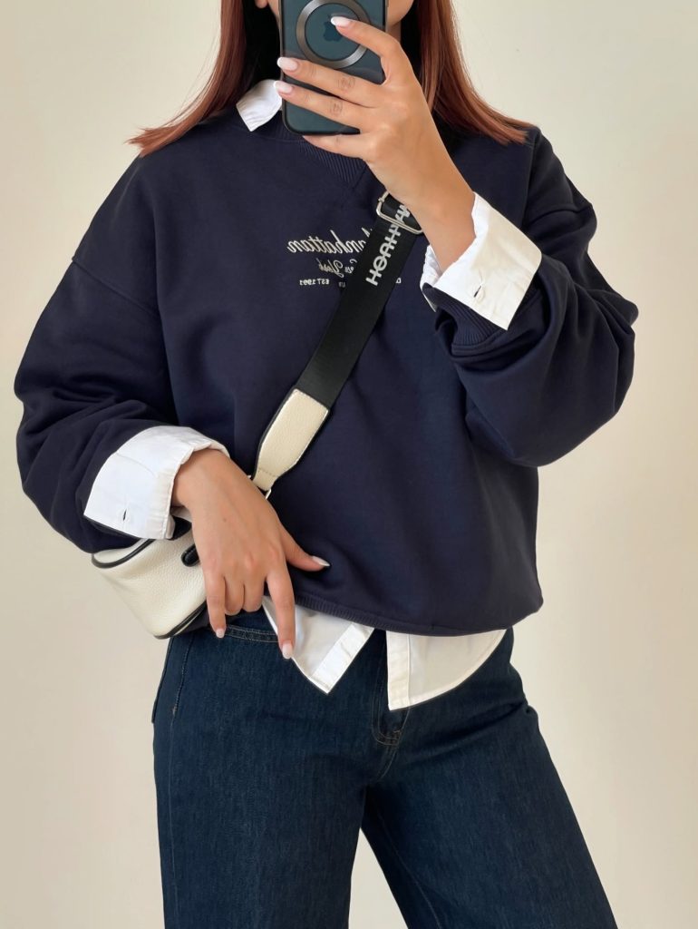 Women's Sweatshirt Outfits That Feel Put Together on the Busiest Days